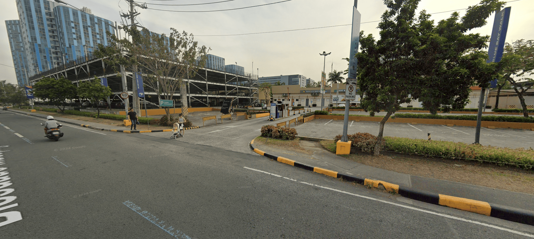 Blue Bay Walk West Open Parking